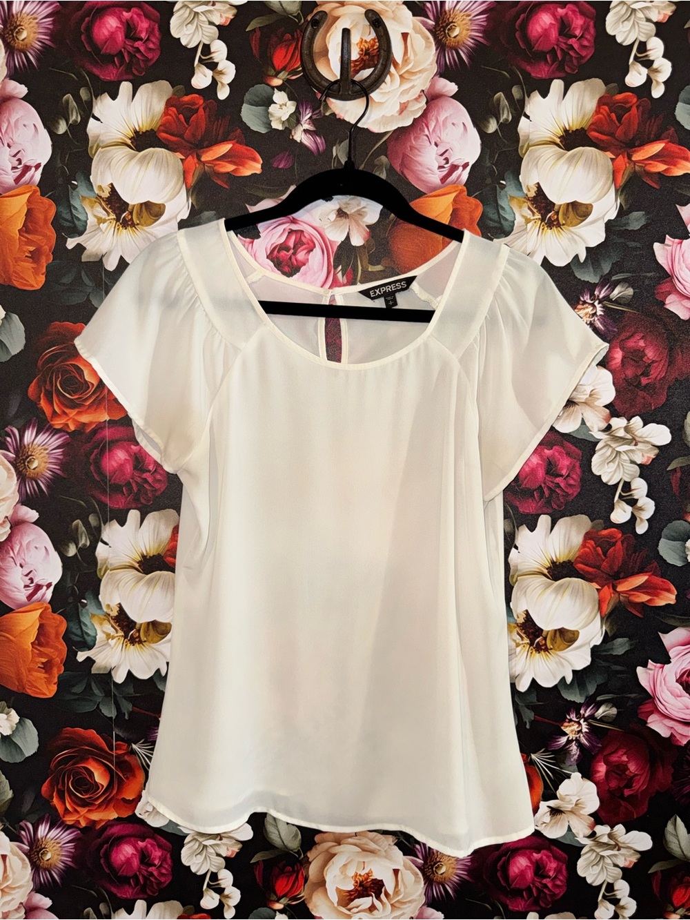 Express Cream Short Flutter Sleeve Scoop Neck Blouse, Small